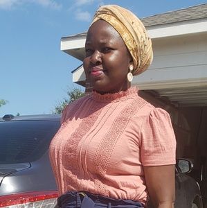 Meet your Posher, Oluwafunke